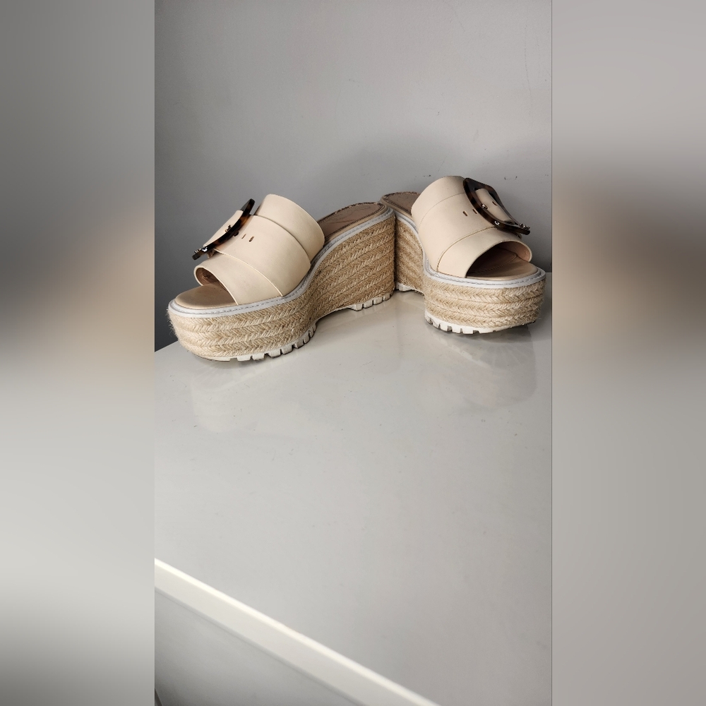 Elegant Cream Platform Sandals - Picture 5 of 9